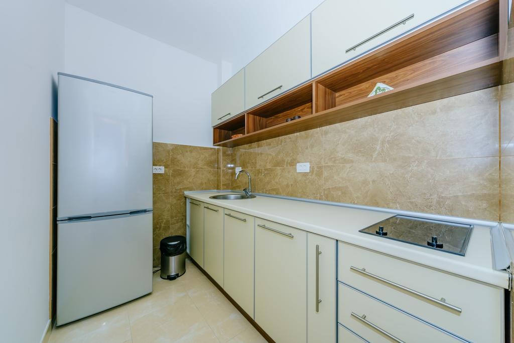 Apartments Bujkovic Бар Экстерьер фото